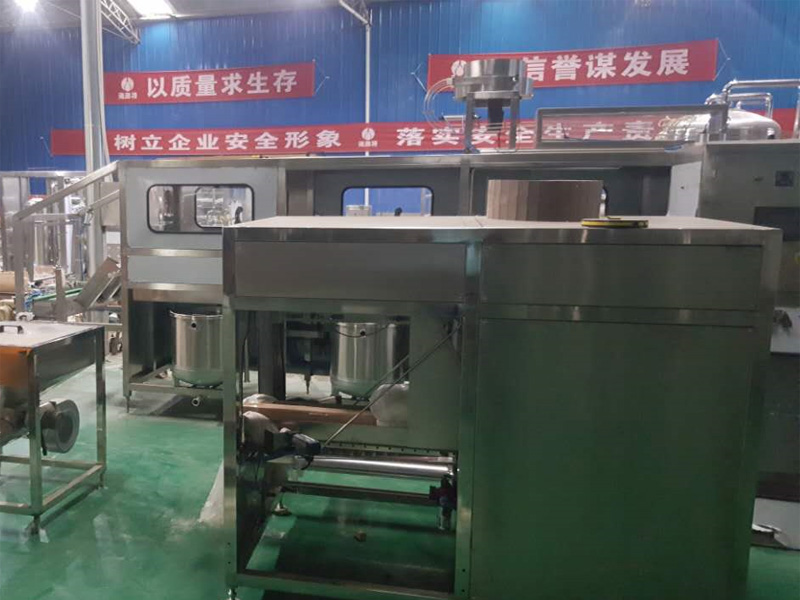 凈水設(shè)備濾芯為什么不保修？多久更換一次？